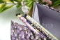 Preview: Dreiecks-Klappschachtel ca. 22,0x7,3x7,3cm (Size M) | Einband Japanpapier Chiyogami Blüten floral | flieder lila | Art. Nr. 97040404